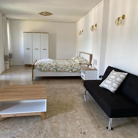 Maddalena Lake Como View Terraces 아파트